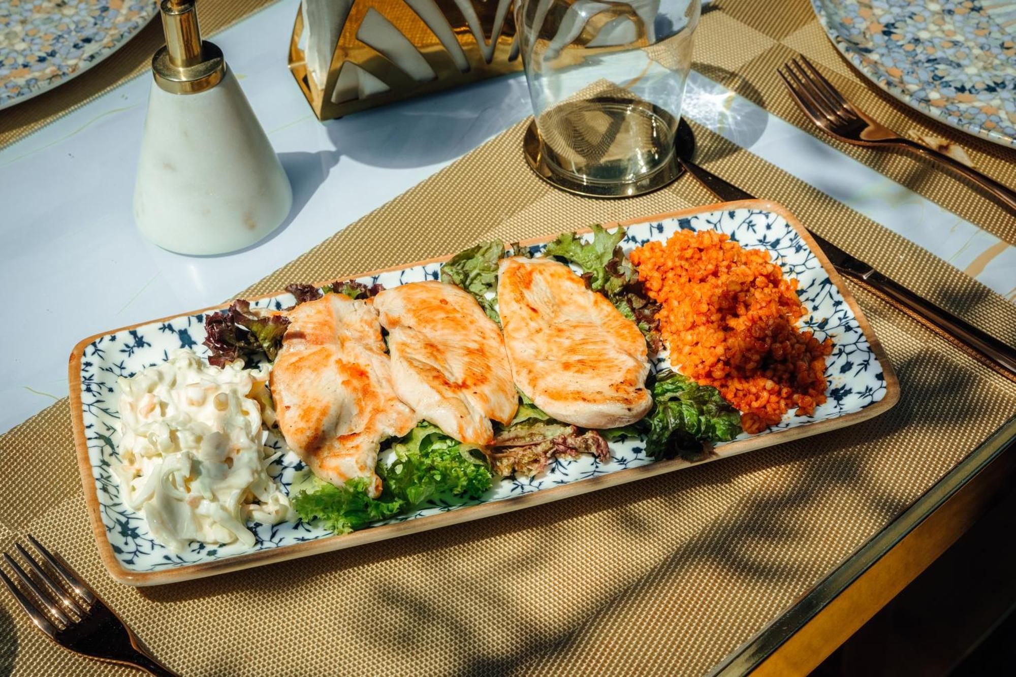 Peninsula Boutique Hotel Constanta Bagian luar foto