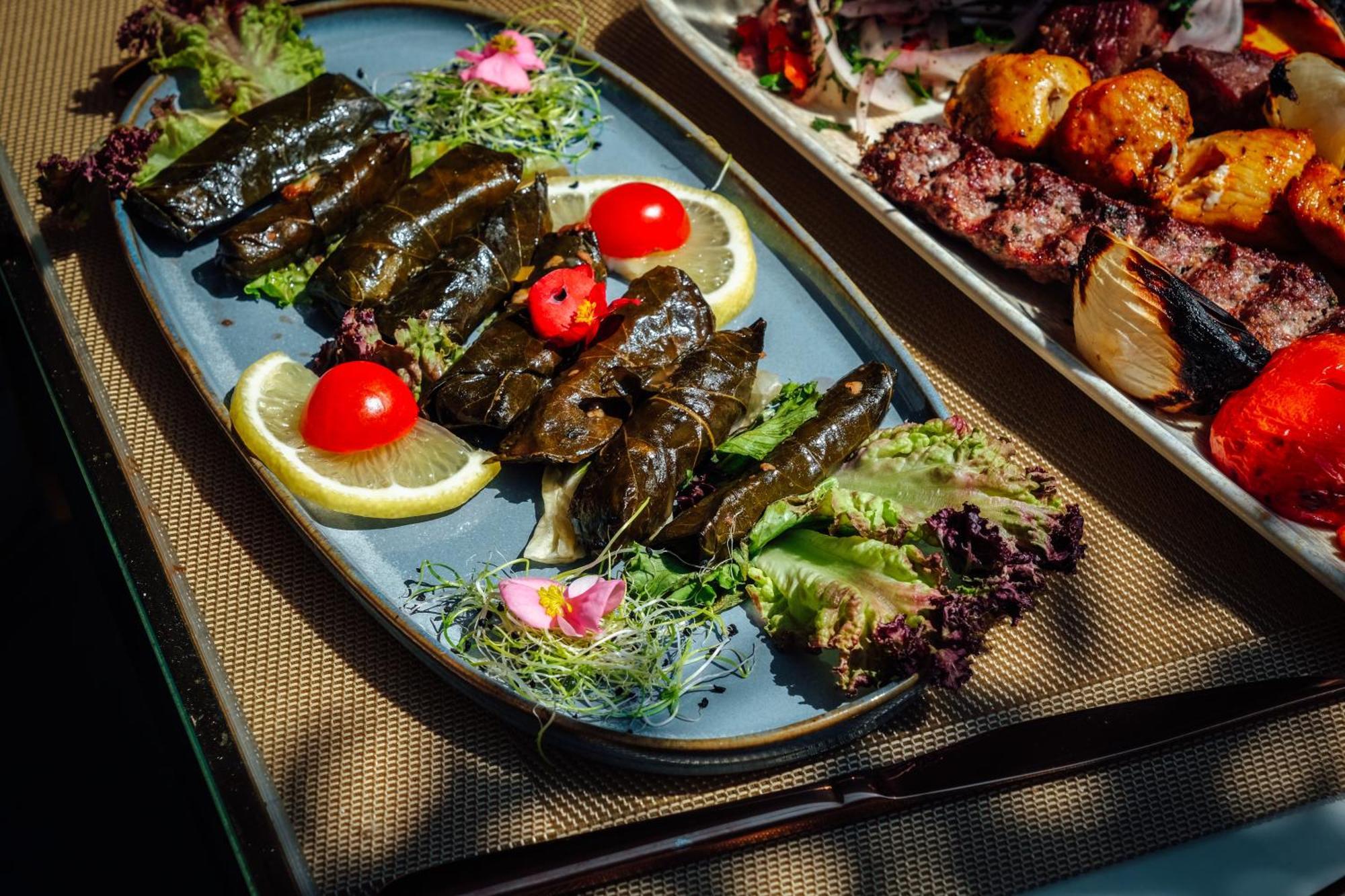 Peninsula Boutique Hotel Constanta Bagian luar foto