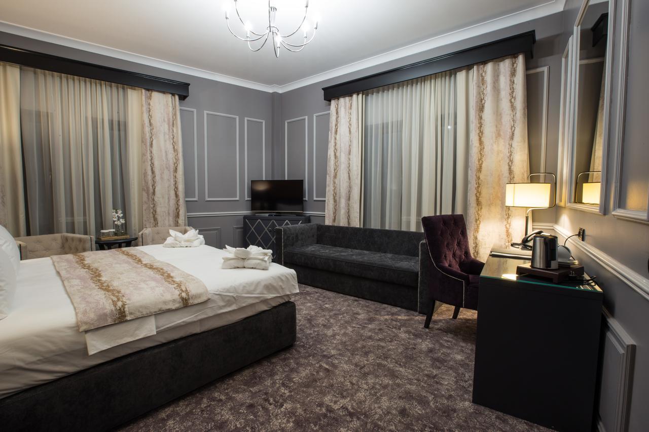 Peninsula Boutique Hotel Constanta Bagian luar foto