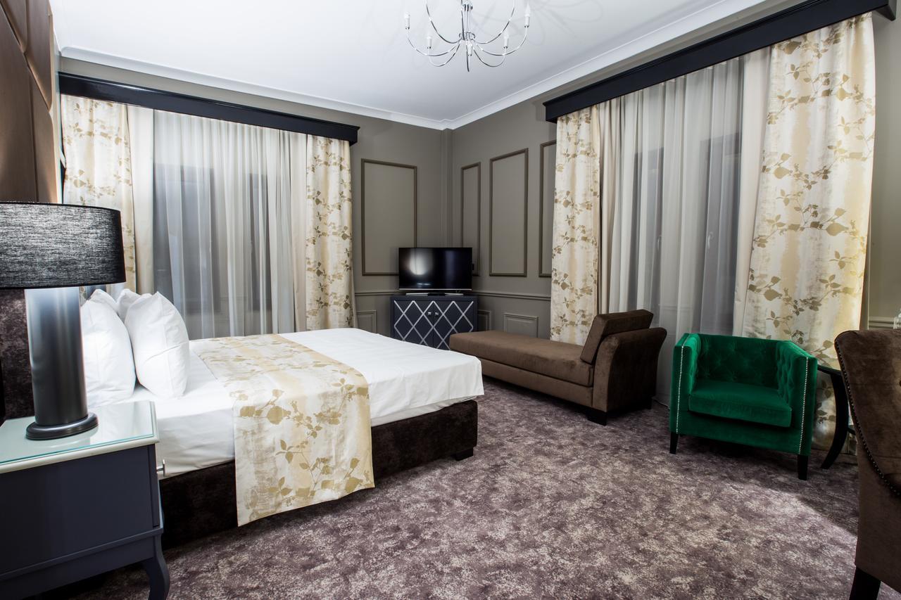 Peninsula Boutique Hotel Constanta Bagian luar foto