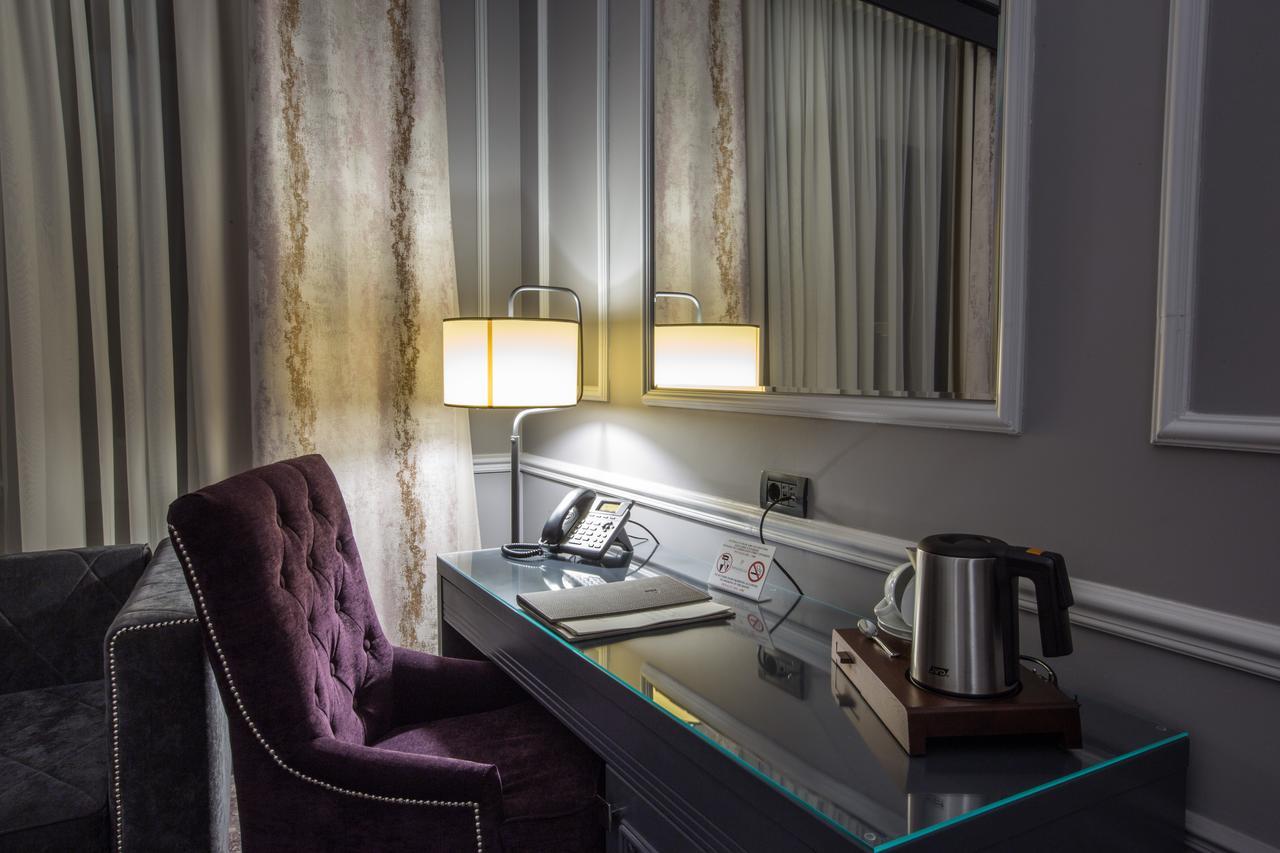 Peninsula Boutique Hotel Constanta Bagian luar foto